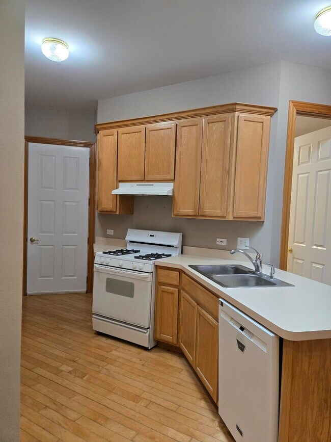 kitchen - 209 Stephen St