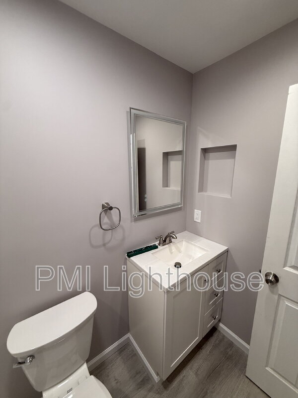 Building Photo - 144 Storm Dr