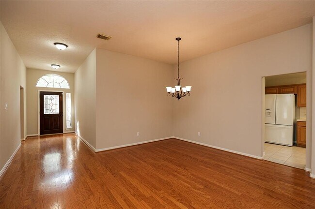 Building Photo - 3406 Candlepine Dr