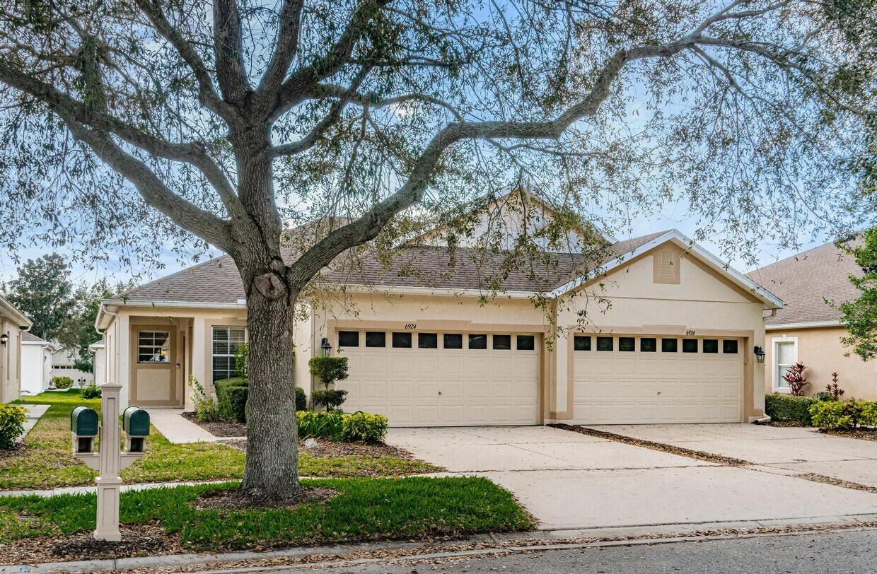 6924 Surrey Hill Pl, Ruskin, FL 33572 House for Rent in Ruskin, FL