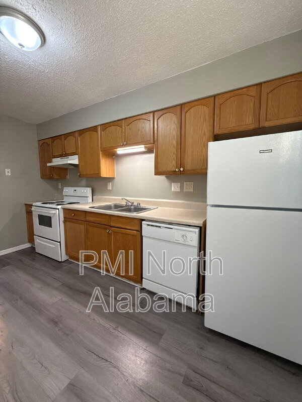 Foto del edificio - 4424 Torrance Dr NW