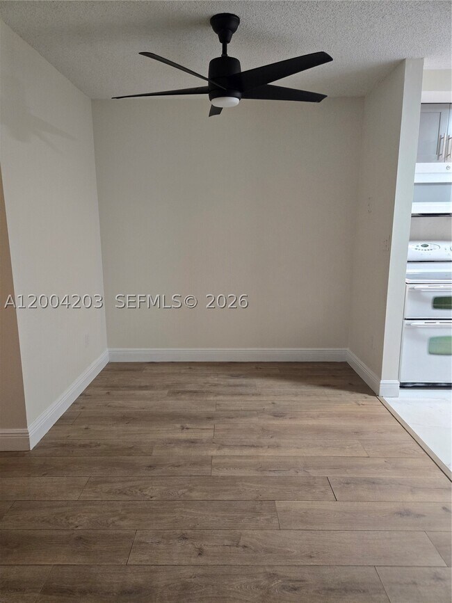 Building Photo - 9610 S Belfort Cir