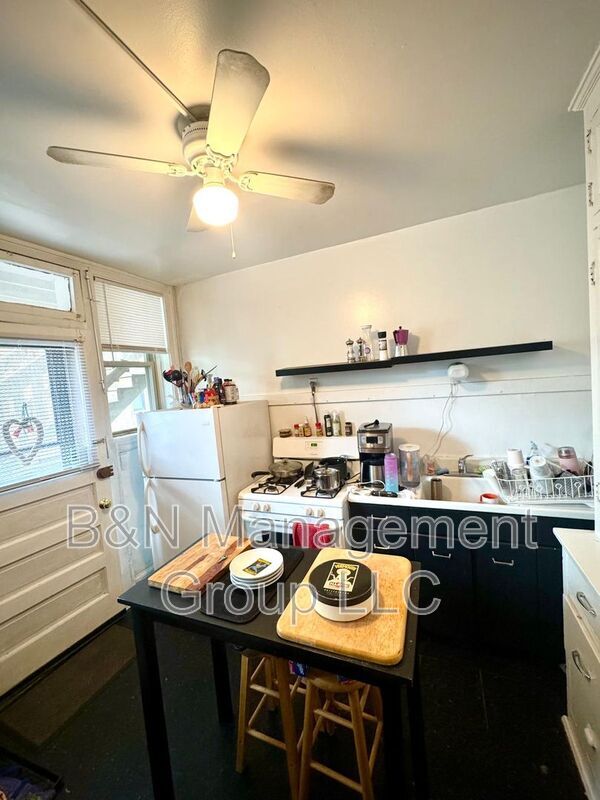 Foto del edificio - 1719 W Ainslie St