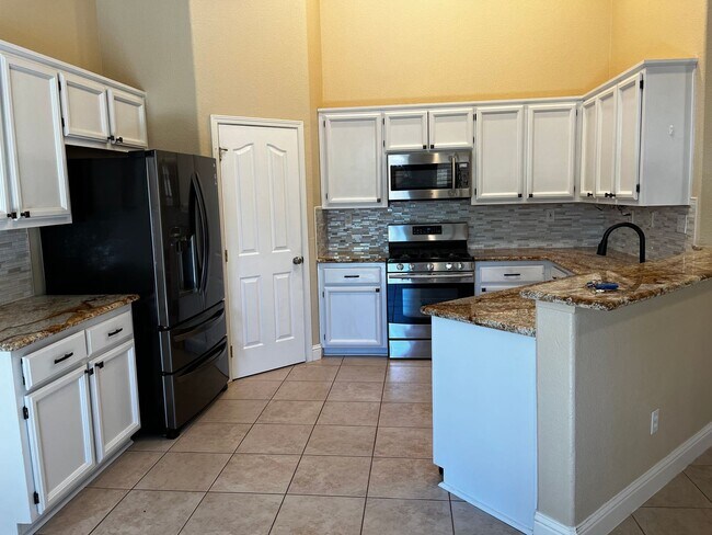Foto del edificio - Beautiful Roseville 3 Bedroom, 2 Bathroom ...