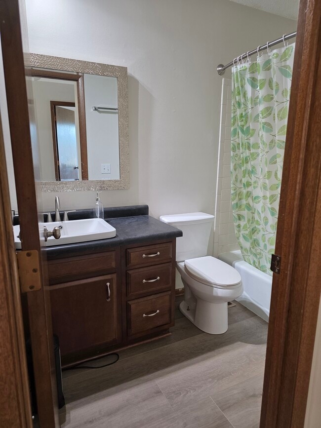 Foto del edificio - 1119 Kennedy St