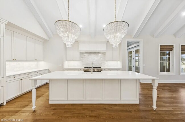 Foto del edificio - 6206 Flagg Creek Ln