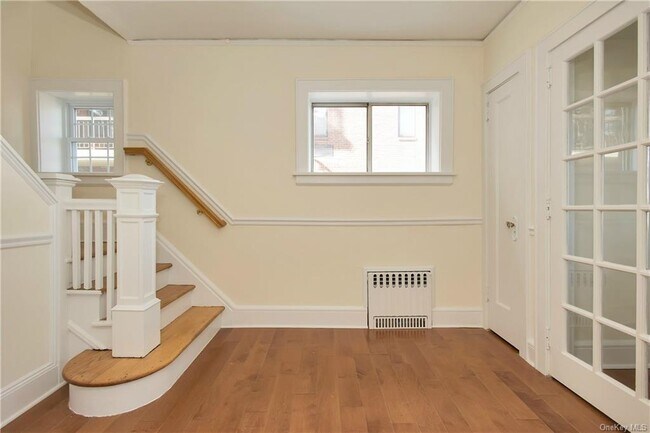 Building Photo - 109 Hillside Pl