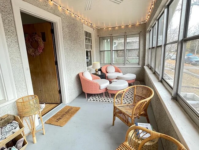 Foto del edificio - 822 W 42nd St