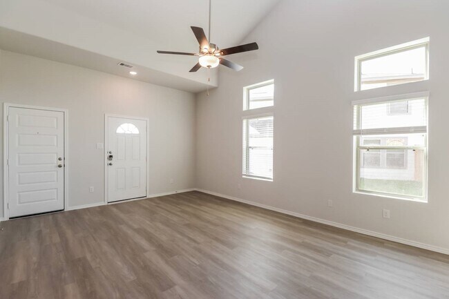 Foto del edificio - 24995 Aconite Ln