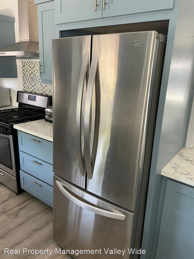 Foto del edificio - 2 br, 1 bath House - 2070 Willow Ave