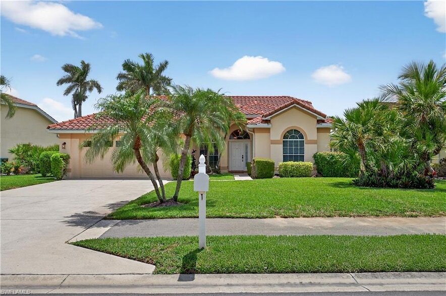 Primary Photo - 2138 E Crown Pointe Blvd