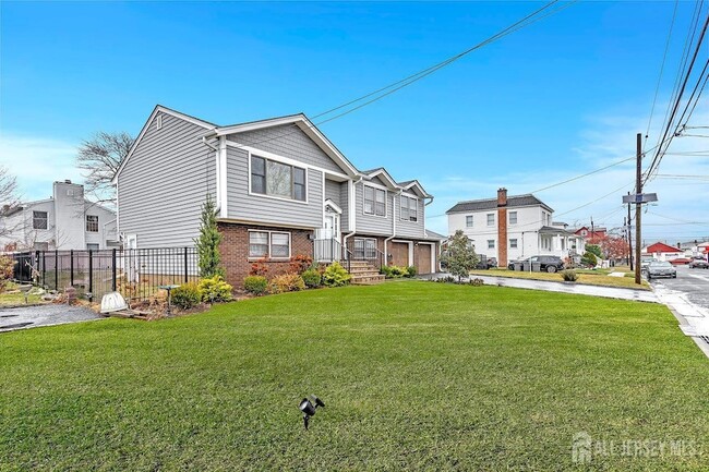 Building Photo - 118 Arlington Ave