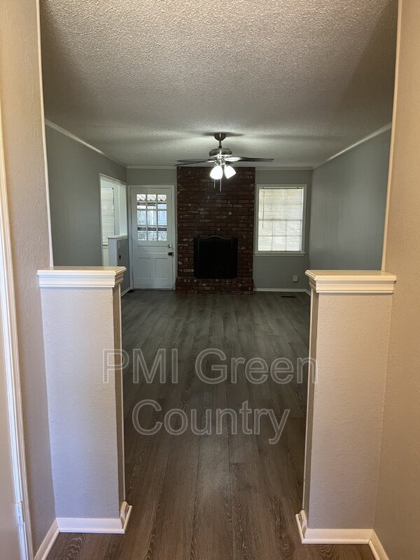 Foto del edificio - 4720 S 72nd E Ave