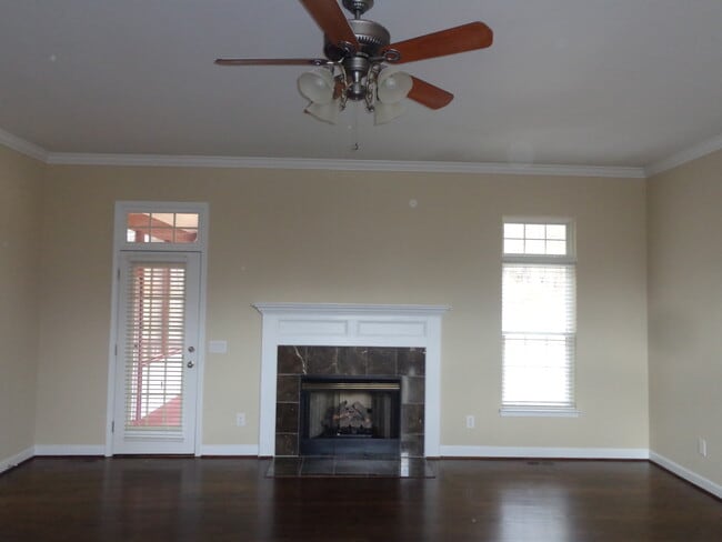 Building Photo - 122 Tanager Ln