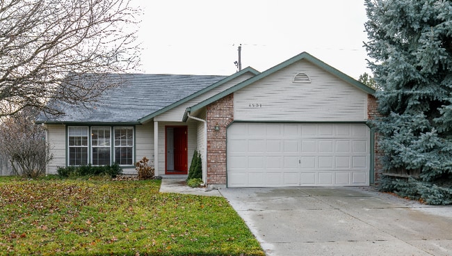 Building Photo - 6901 W Tamarindo Ct