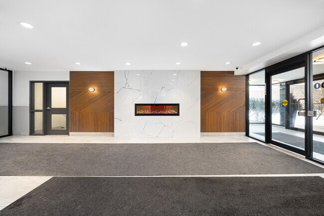 Photo du bâtiment - 100 Gloucester St