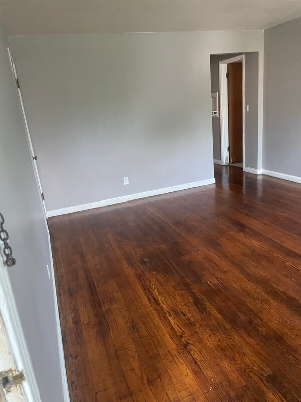 Building Photo - 5917 Cary Ave