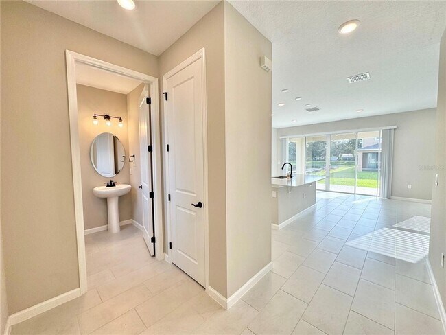 Foto del edificio - 2312 Jagger Ln