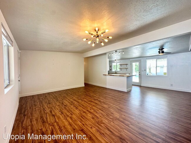 Building Photo - 3 br, 1 bath House - 15873 Cherry Cove