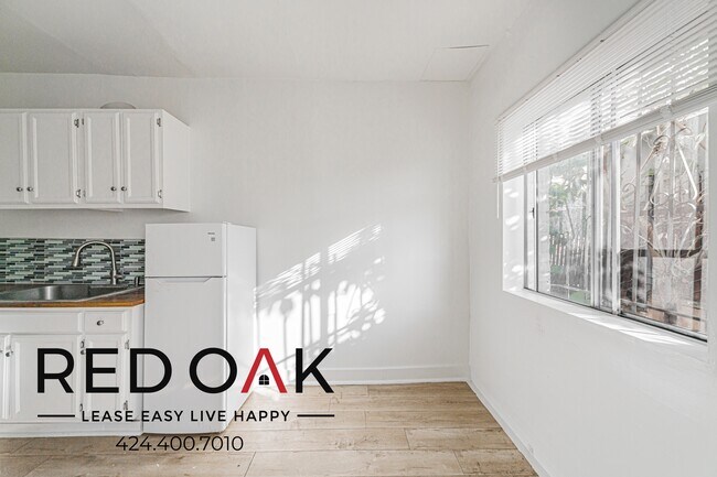 Foto del edificio - 260 S Mariposa Ave