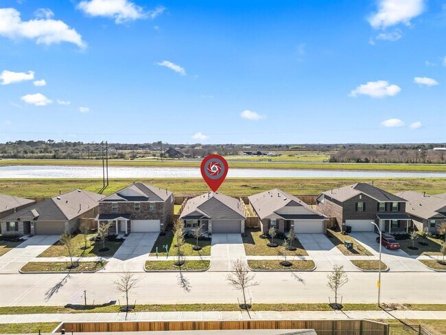 Building Photo - 9711 Atwood Lake Dr