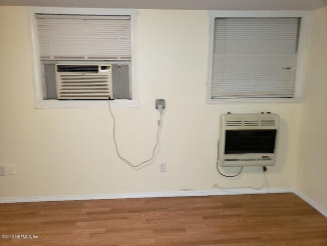 Foto del edificio - 6348 Hyde Grove Ave