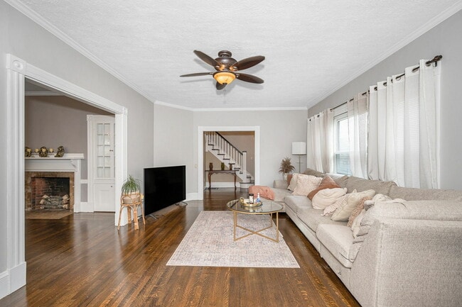 Building Photo - 40 Orient Ave