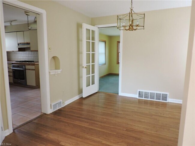 Building Photo - 23642 Belmont Dr