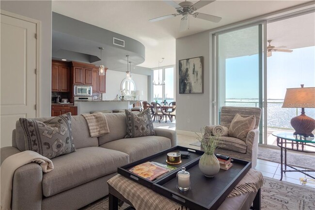 Foto del edificio - 1375 Beach Rd