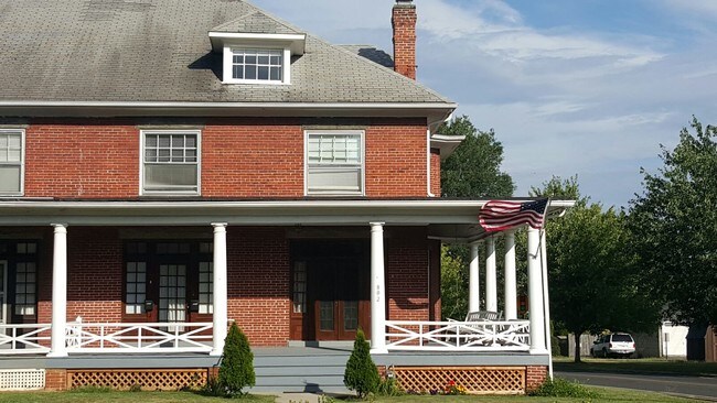 Foto del edificio - 802 Oak Hill Ave