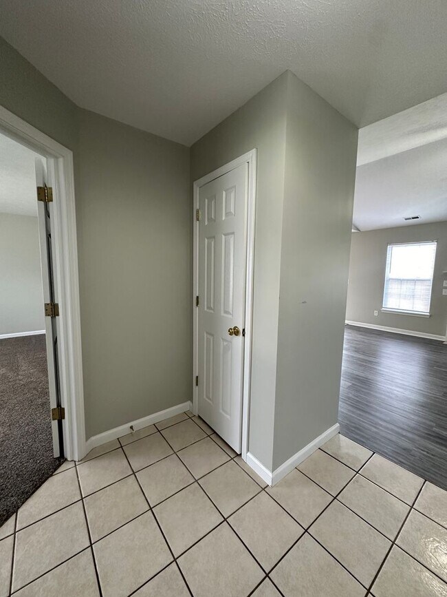 Foto del edificio - 3 Bedroom House in West Lafayette