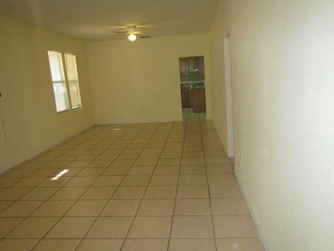 Building Photo - 7102 N Taliaferro Ave