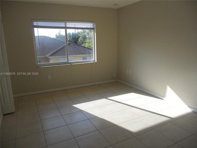 Foto del edificio - 22 SW 14th Ter