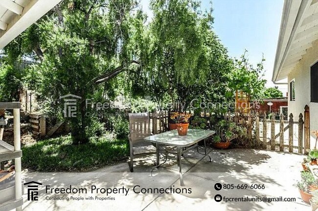 Building Photo - 1176 Pino Solo Drive, Unit A