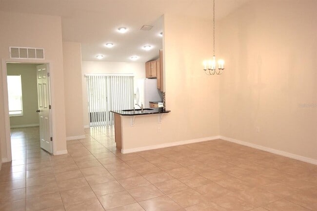 Building Photo - 32 Regency Dr