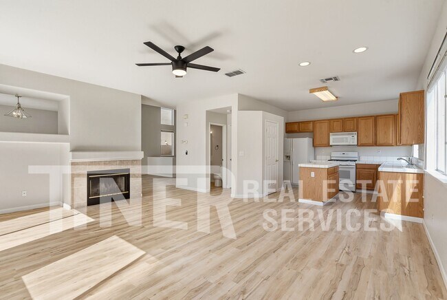 Building Photo - 11501 Pyrites Way