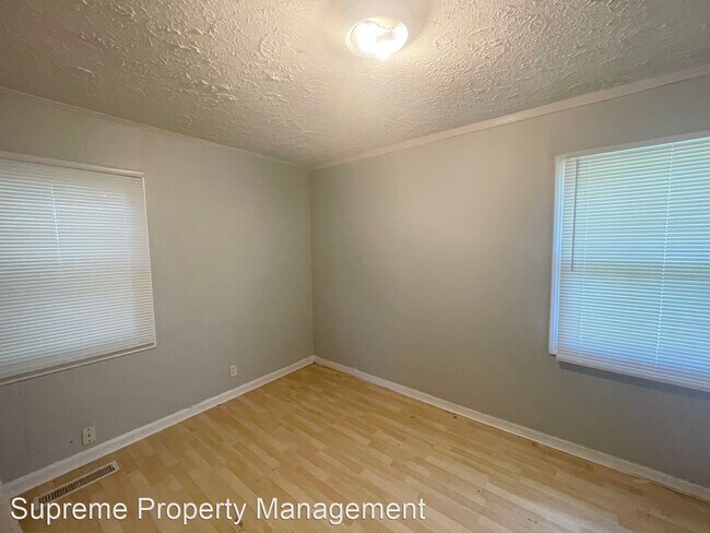 Building Photo - 4 br, 1.5 bath House - 13 Barbara Ct