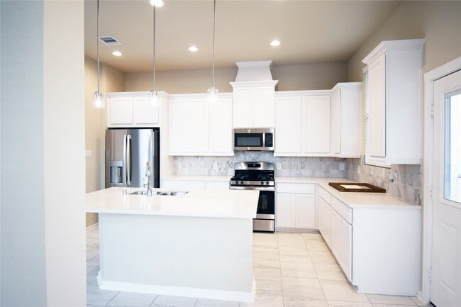 Foto del edificio - 9442 Starlight Oak Dr