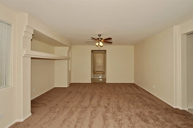 Foto del edificio - 5078 Quiet Falls Ct