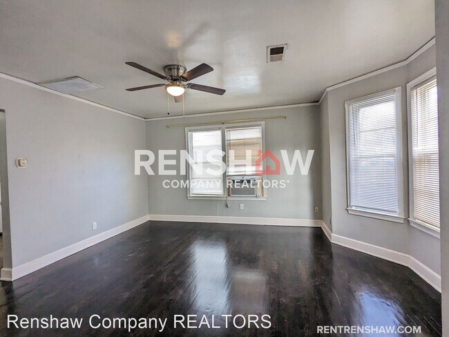 Foto del edificio - 1 br, 1 bath House - 2390 Forest Ave