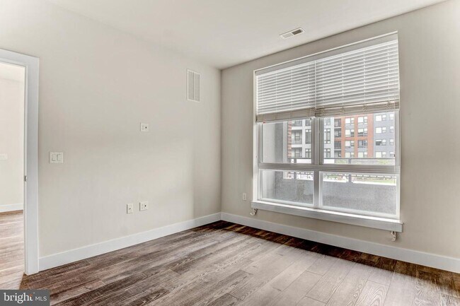 Foto del edificio - 1761 Old Meadow Rd