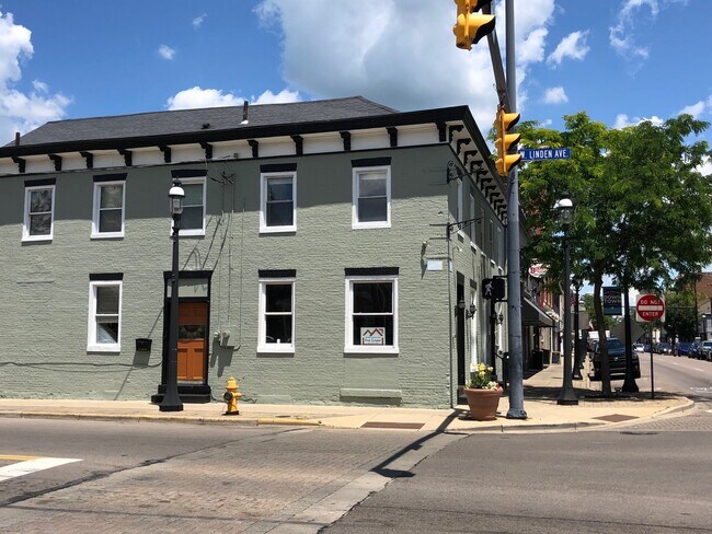 Building Photo - 15 West Linden Avenue