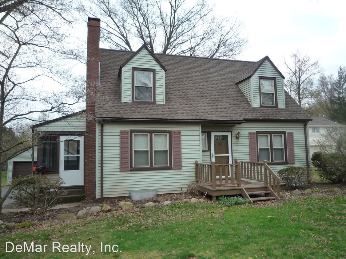 Primary Photo - 5005 Simon Rd