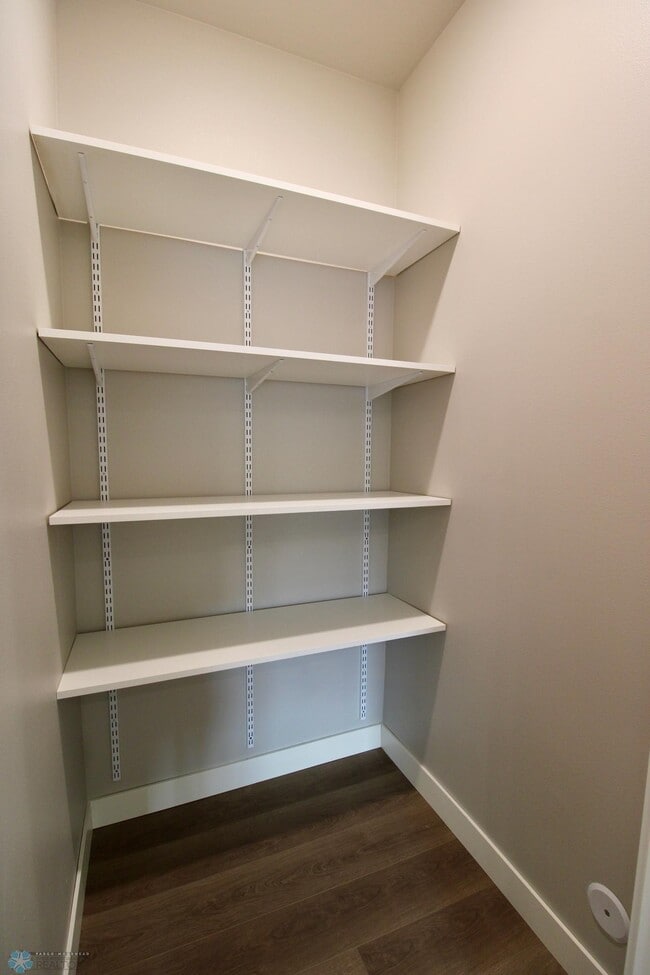 Foto del edificio - 6717 67th Ave S