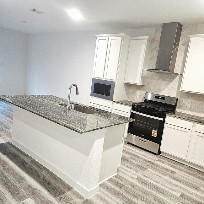 Building Photo - 10607 Hadley Pk Trl