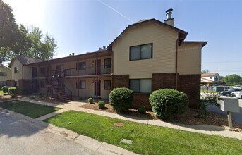 Building Photo - 63 Peachtree Ln