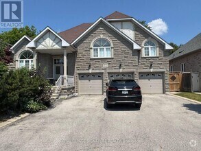 Building Photo - 62 Canterbury Ct