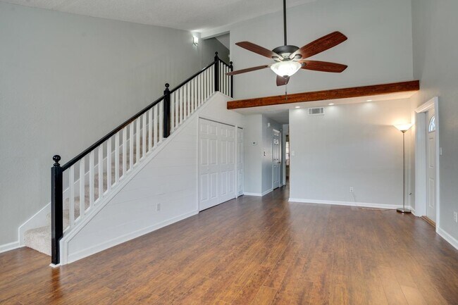 Foto del edificio - 4187 Silkbay Ct