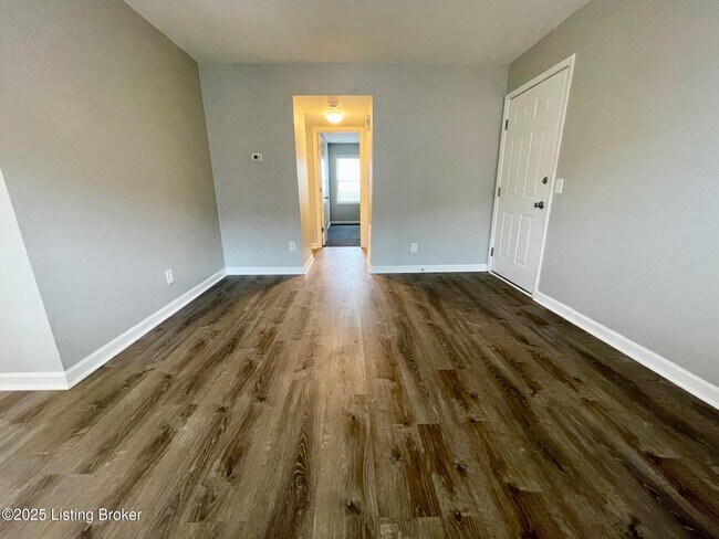 Foto del edificio - 1922 Silver St