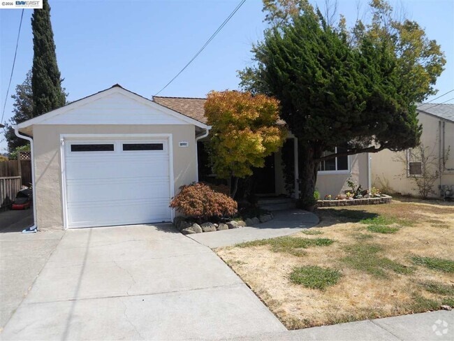 Building Photo - 19358 San Miguel Ave